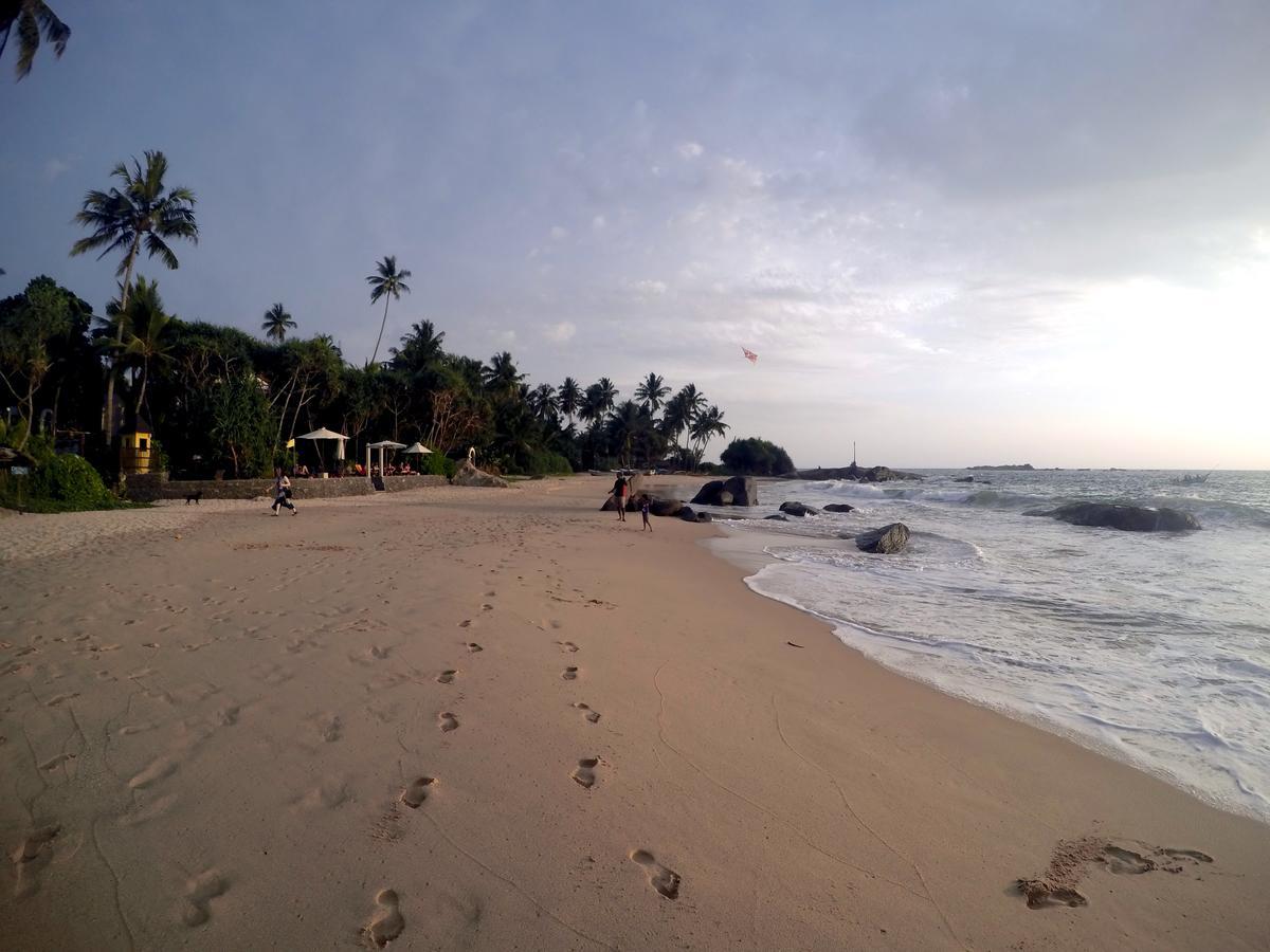 Ramon Beach Resort Амбаланґода Екстер'єр фото