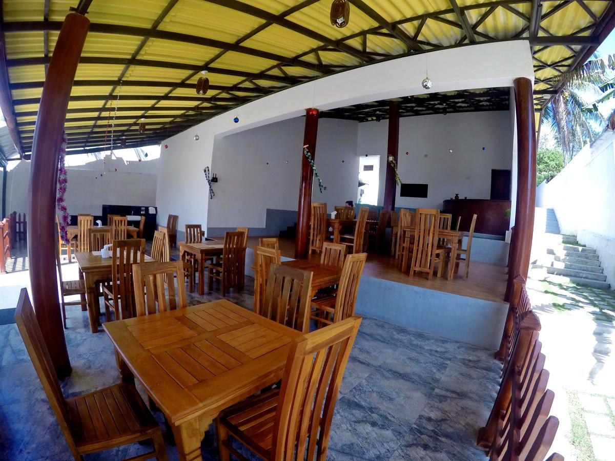 Ramon Beach Resort Амбаланґода Екстер'єр фото