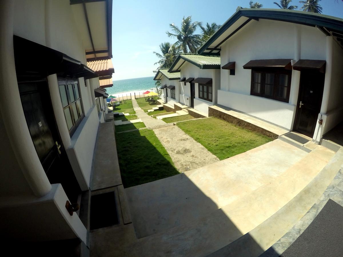 Ramon Beach Resort Амбаланґода Екстер'єр фото