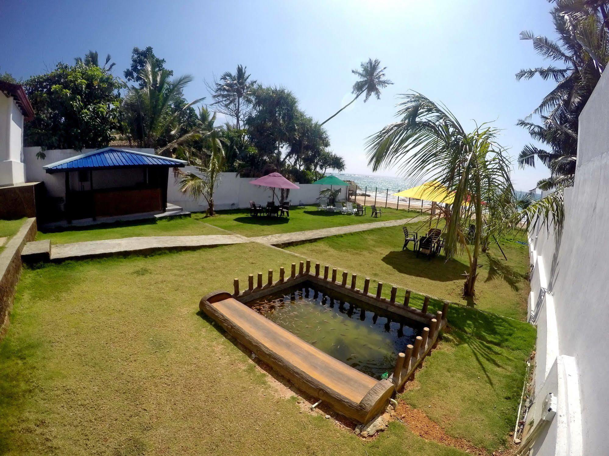 Ramon Beach Resort Амбаланґода Екстер'єр фото